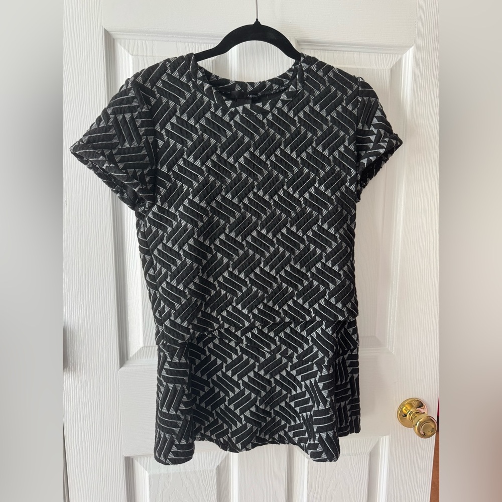 Aqua Black and White Crop Top and Matching Skirt Set 
Size: Medium